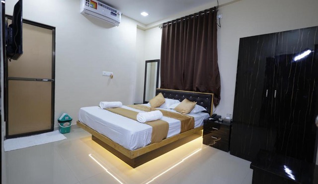 Hotel Aravi Inn