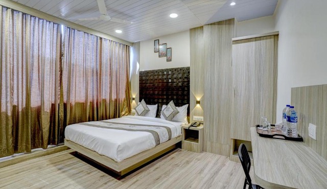 Hotel Arts International