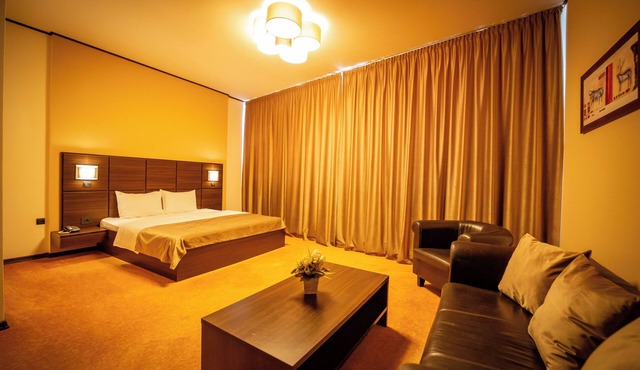 HOTEL AURELIA