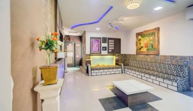 Hotel Ayaansh
