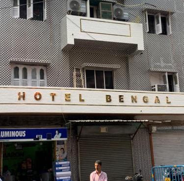 Hotel Bengal -100m from Park Circus 7 Point