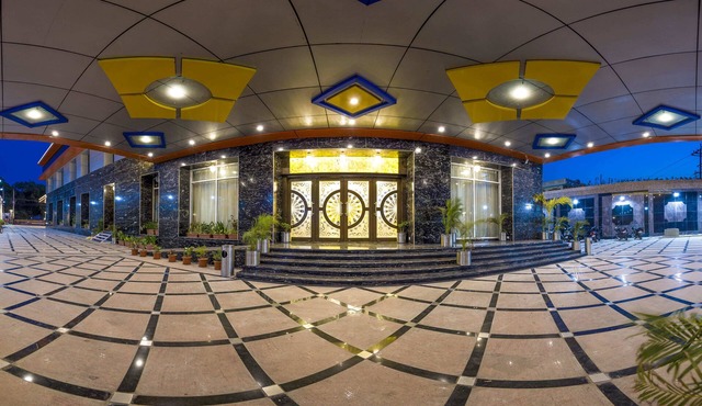 Hotel Benzz Park Vellore