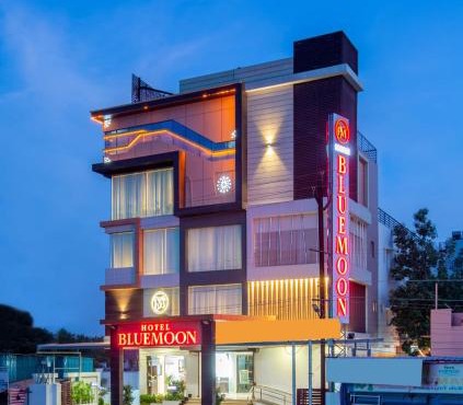 HOTEL BLUEMOON