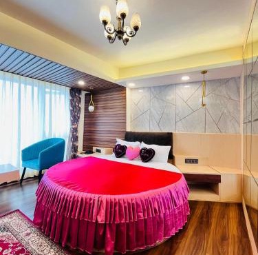Hotel Broadway Boutique Mall Road Darjeeling - Spacious Room with Luxury Quality - Excellent Customer Experience