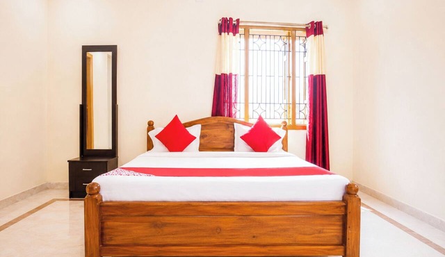 Hotel Caroline stay Bhubaneswar