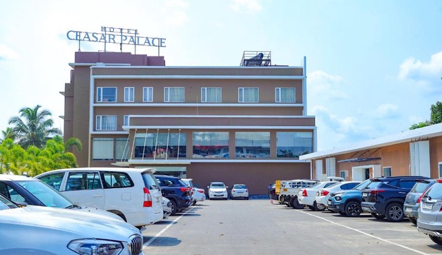 Hotel Ceasar Palace Kottayam