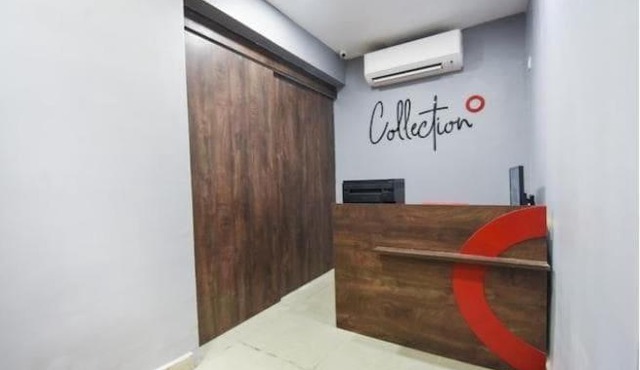 Hotel Crown Aura in kolkata