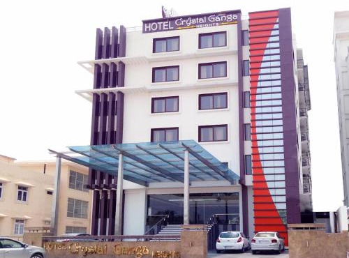 Hotel Crystal Ganga Heights 5 Min from Har Ki Pauri