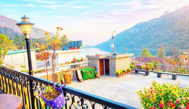 Hotel Deluxe Ankur Lake View Mall Road Nainital Near Naina Devi Temple