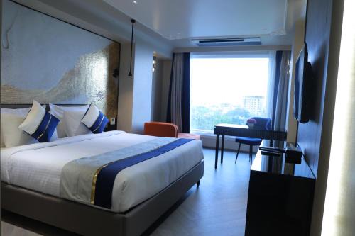 HOTEL EMPIRE STAY