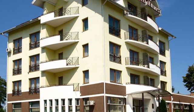 Hotel Everest