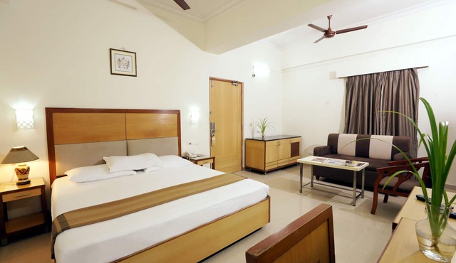 Hotel Geetha Regency