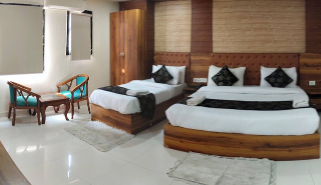 Hotel Gloab Residency Near Delhi Airport