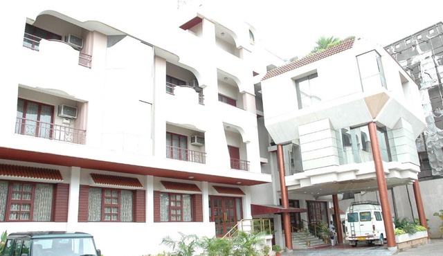 Hotel Gnanam
