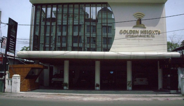 Hotel Golden Heights Ernakulam