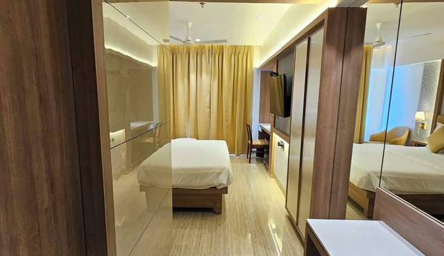Hotel Golden Nest - Thane in Thane