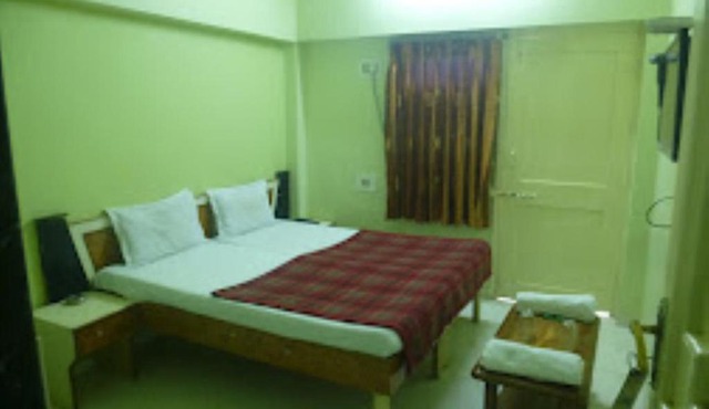 HOTEL GOLDEN PALACE JALGAON