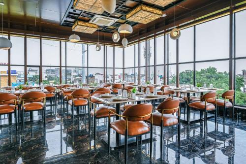 Hotel Grand Girdhar Premier