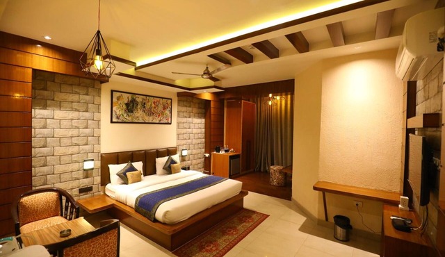 Hotel Grand Kailash