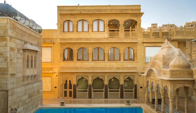 Hotel Grand Khalifa