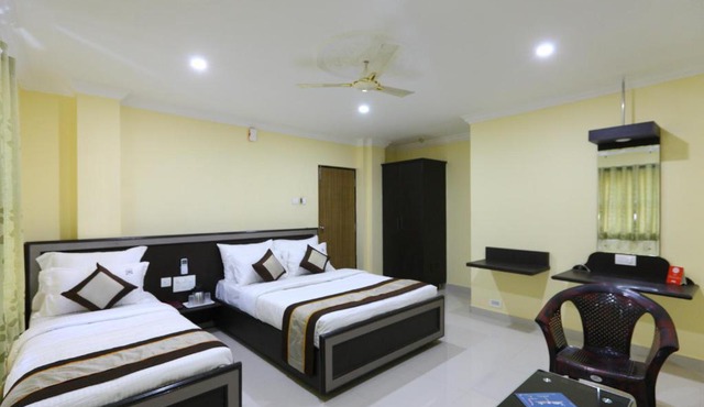HOTEL GRAND PARK - NEAR AlRPORT