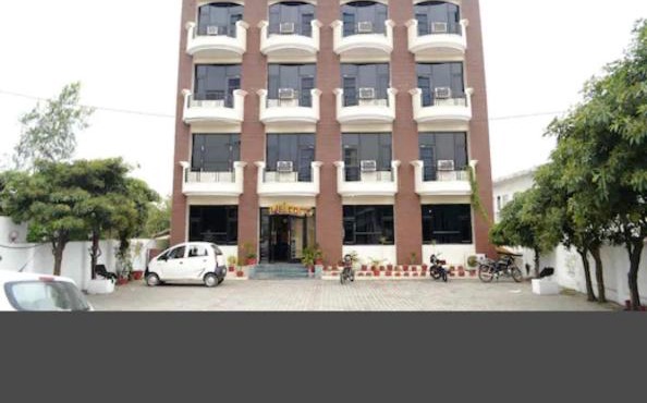 Hotel Grand Plaza in Kathua