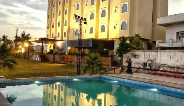 Hotel Grand Vasante