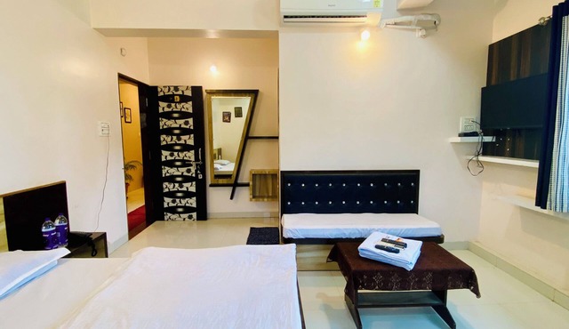 Hotel Gurukripa Inn