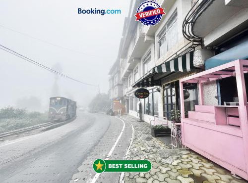 HOTEL HI-DE STAY ! DARJEELING hotel-with-mountain-view Spacious-Room-with-wi-fi-and-Parking-availability - 2