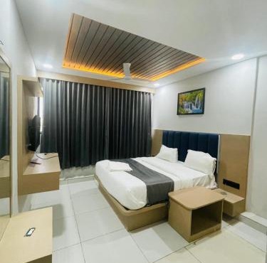 Hotel hills
