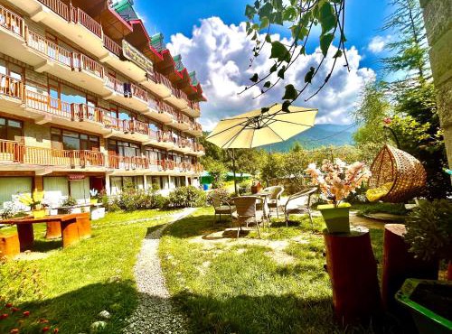 Hotel Himalayan River- riverside hotel in Manāli