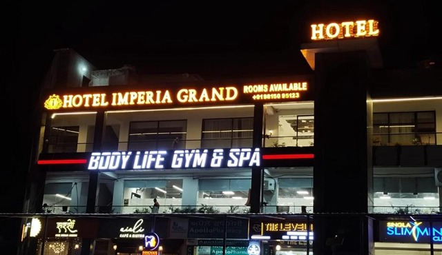Hotel Imperia Grand