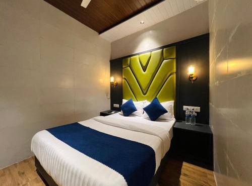 Hotel Imperial Suite-Near BKC