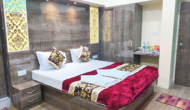 Hotel Family Inn Central Bus Stand