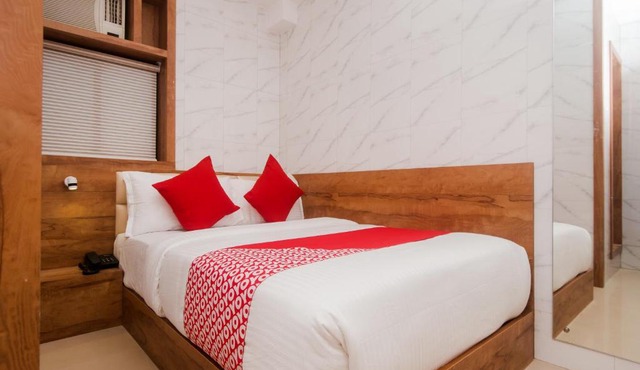 Hotel Indore Near Mumbai Central Station