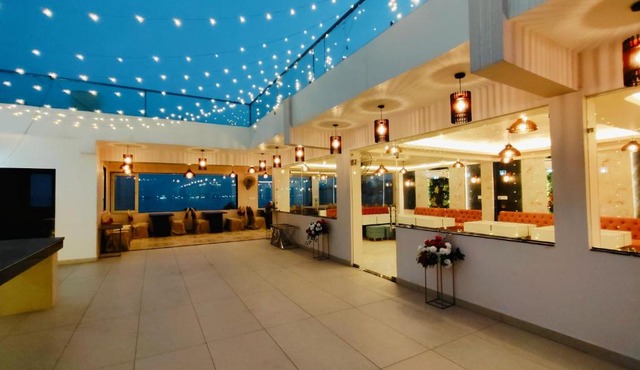 HOTEL JVS PALACE