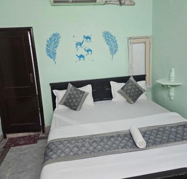 Hotel Kalinga Palace