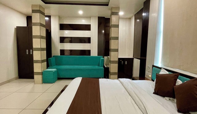 Hotel Komal Palace