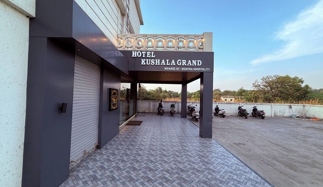 Hotel Kushala Grand, Dombivali