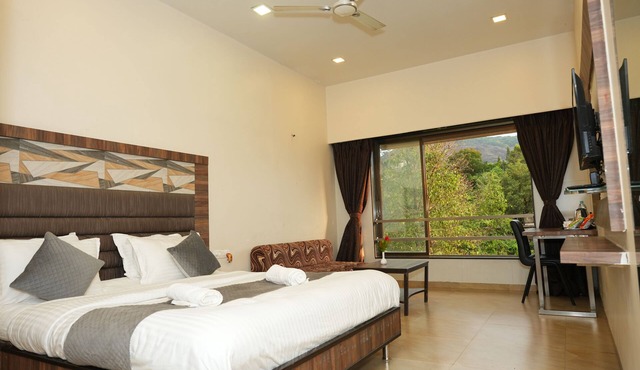 Hotel Lalit Inn Lonavala