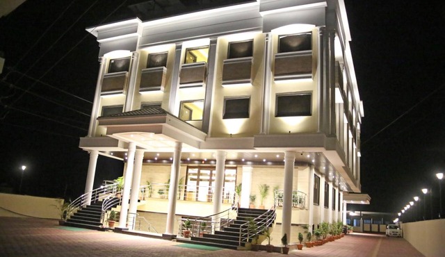 Hotel Lavanya Palace