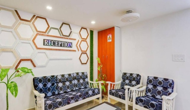 Hotel Le Hayat Residency