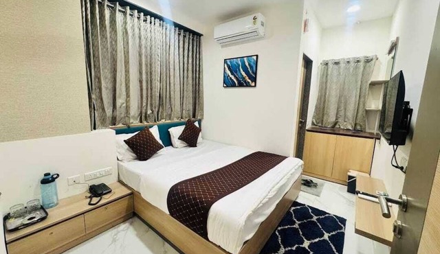 HOTEL LEGEND GOTA