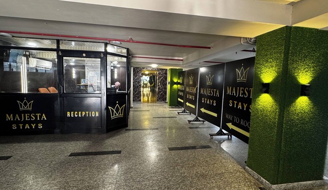 Hotel Leo Saffron
