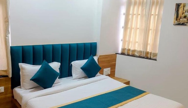 Hotel Lotus Suites