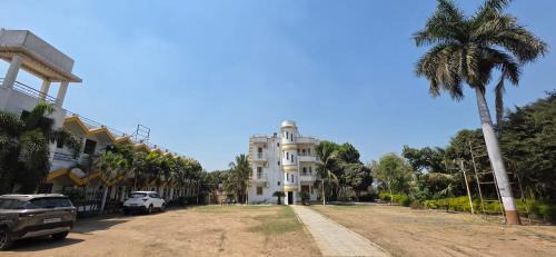Hotel Manas in Paithan