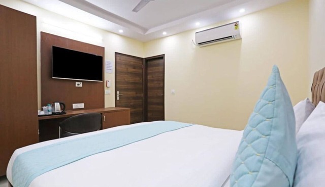 Hotel Mannat bhera enclave