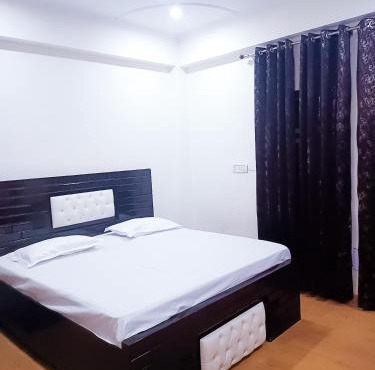 Hotel Mannat In Laxmi Nagar