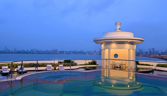 Hotel Marine Plaza Mumbai