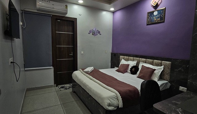 Hotel MoonLit Noida